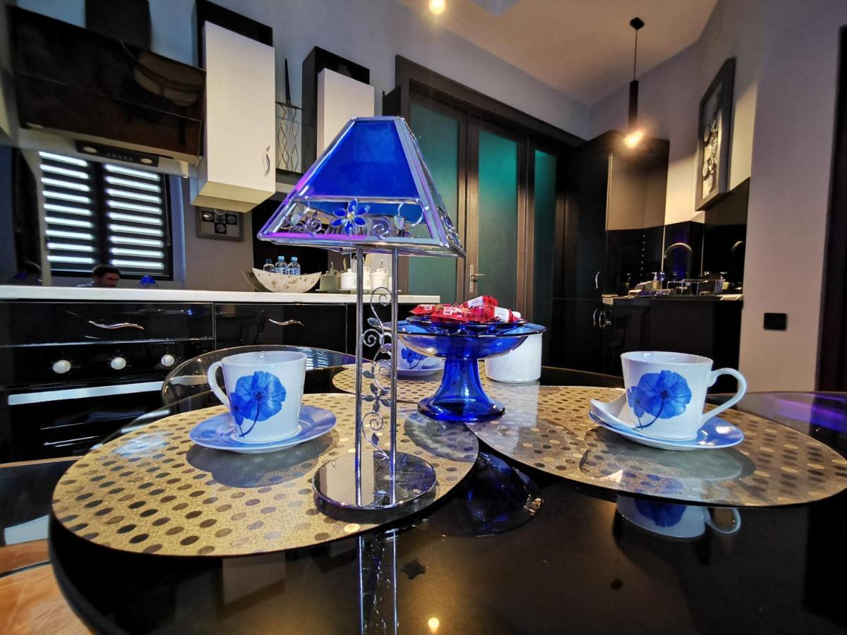 Crystal Central Apartment Braşov Esterno foto